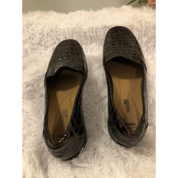 Clarks Gael Angora women's Loafers Brown Croc-embossed Leather Finish Size 6M - Picture 5 of 9